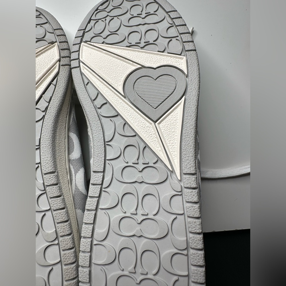 Coach Silver and White Patterned Sneakers
FINAL PRICE - Picture 7 of 11